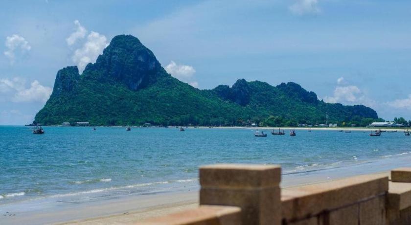 De Hostel Prachuap Khiri Khan Bagian luar foto